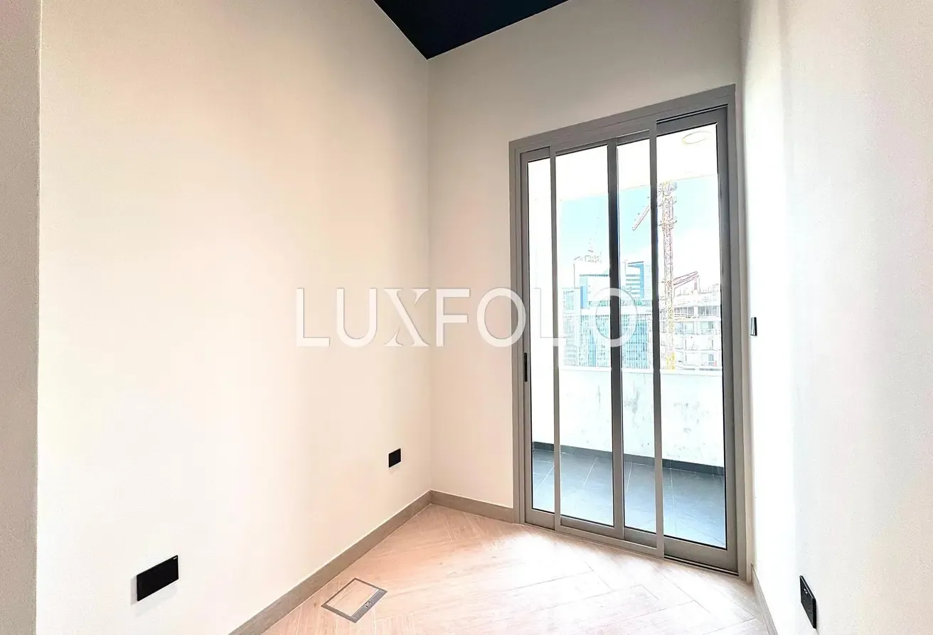 Premium Corner Office | Balcony | Next to Metro