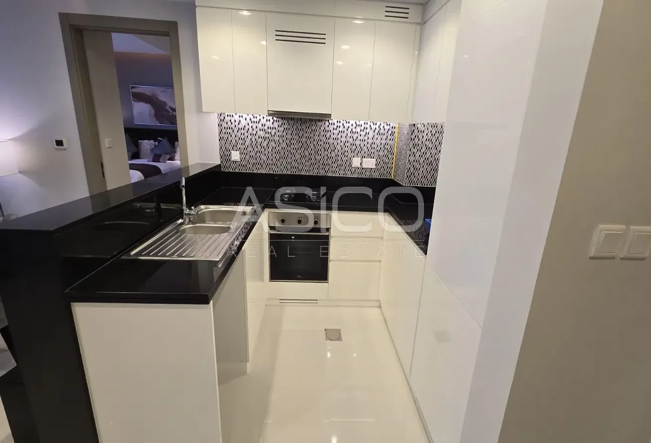 Furnished 2BR | Canal & Burj Khalifa View | VOT