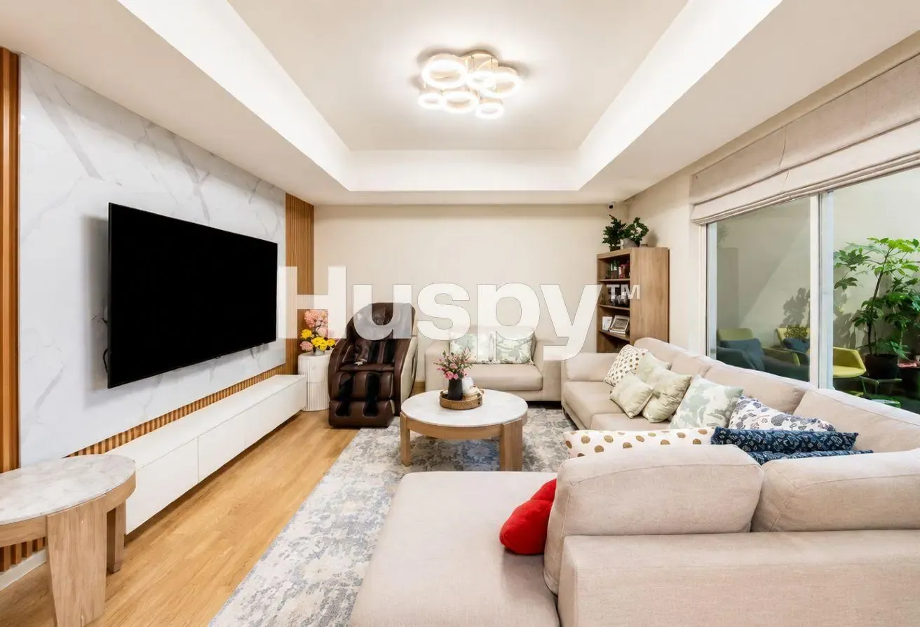Vacant on Transfer | Duplex | Vastu Compliant
