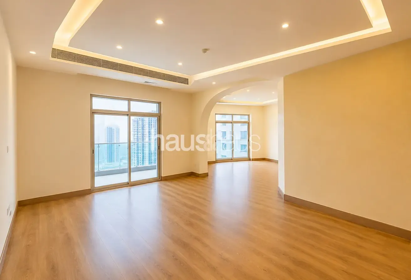 Vacant on Transfer | Newly Upgraded | Large Layout