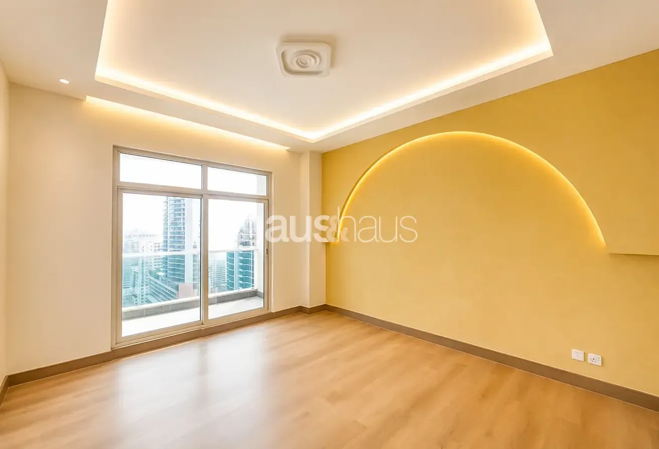 Vacant on Transfer | Newly Upgraded | Large Layout