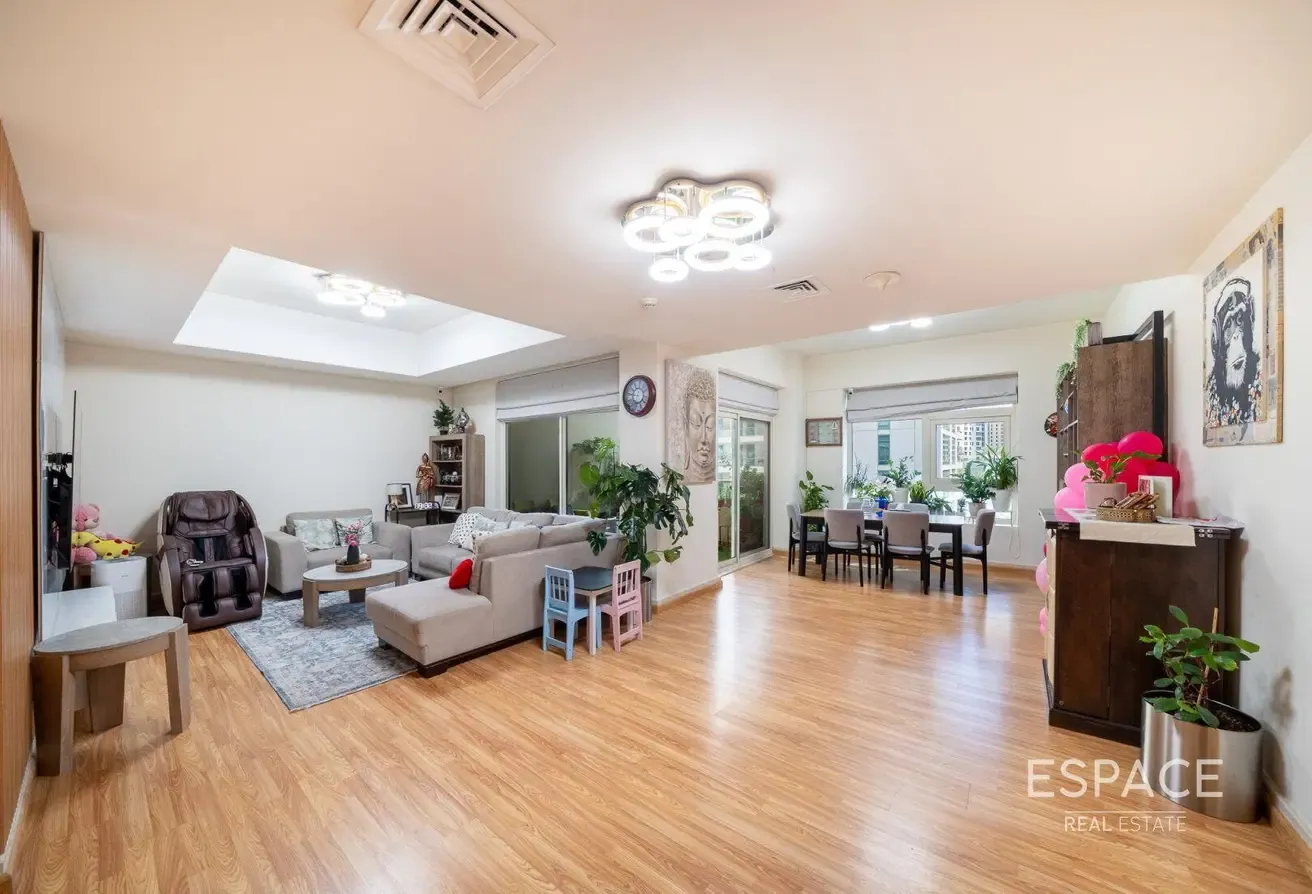 Rare Duplex | Vastu Compliant | Walk-in Closet
