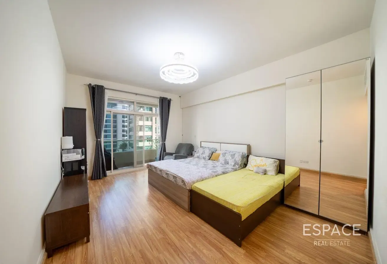Rare Duplex | Vastu Compliant | Walk-in Closet