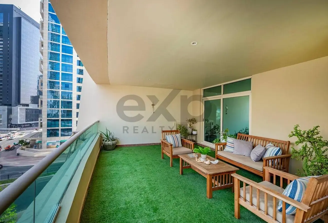 Fully Upgraded | Spacious | Rare | 2 Bedrooms