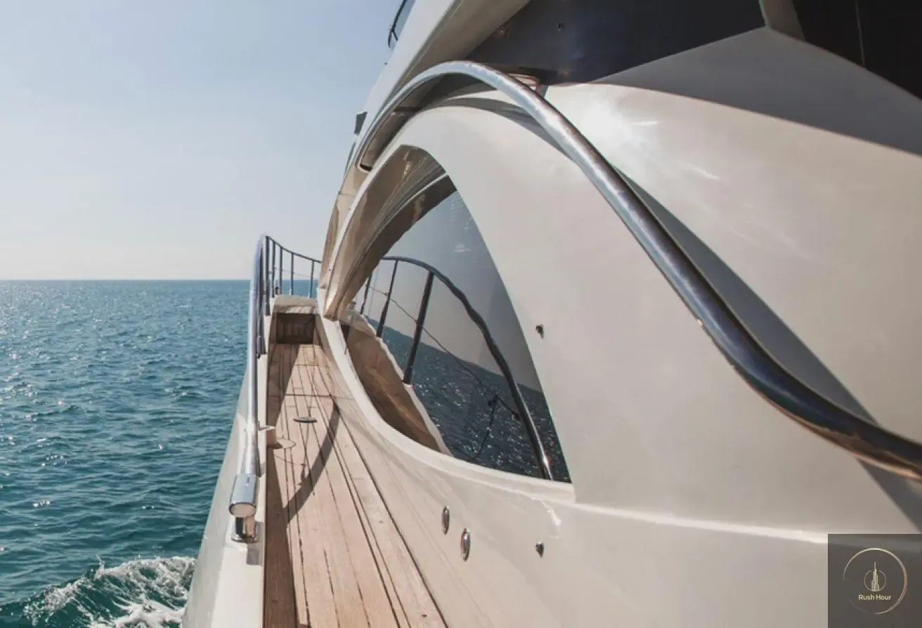 Waterfront Living - Marina and Sea View