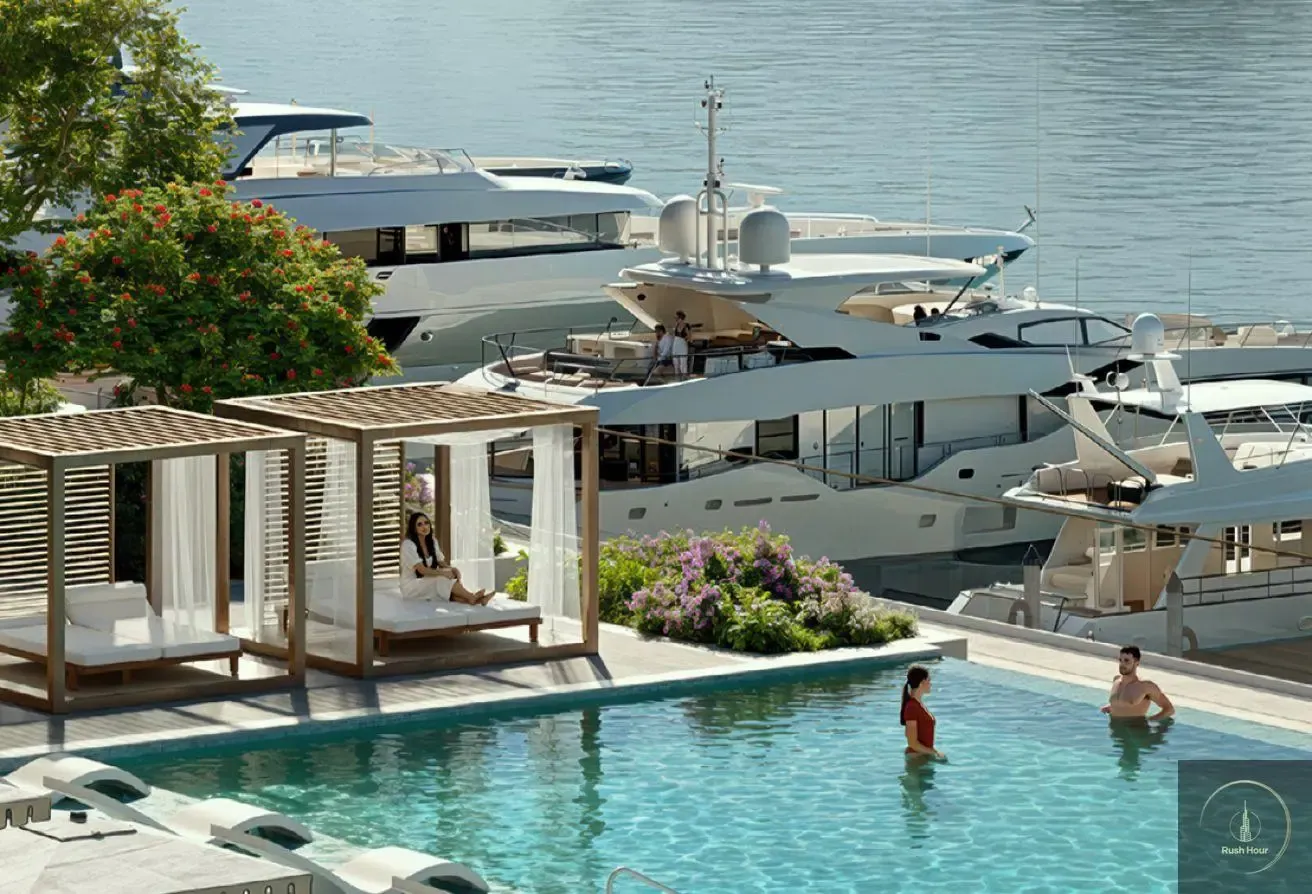 Waterfront Living - Marina and Sea View