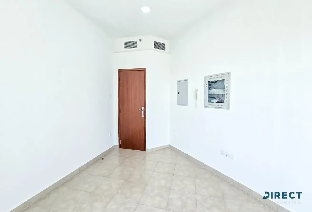 Nice Community | High Floor | Good ROI Potential