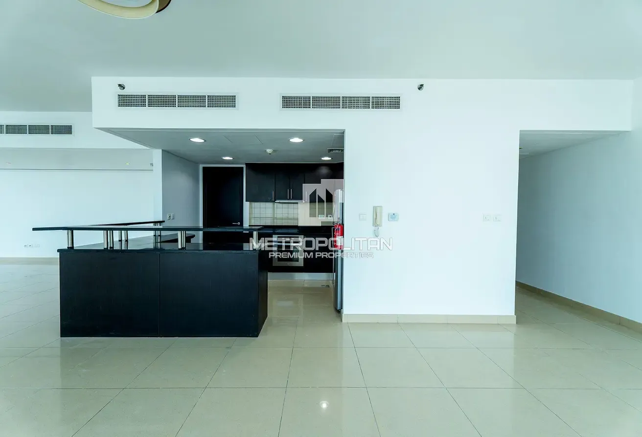 Duplex Living | Vast Layout | Rented