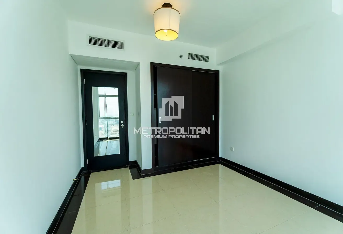 Duplex Living | Vast Layout | Rented