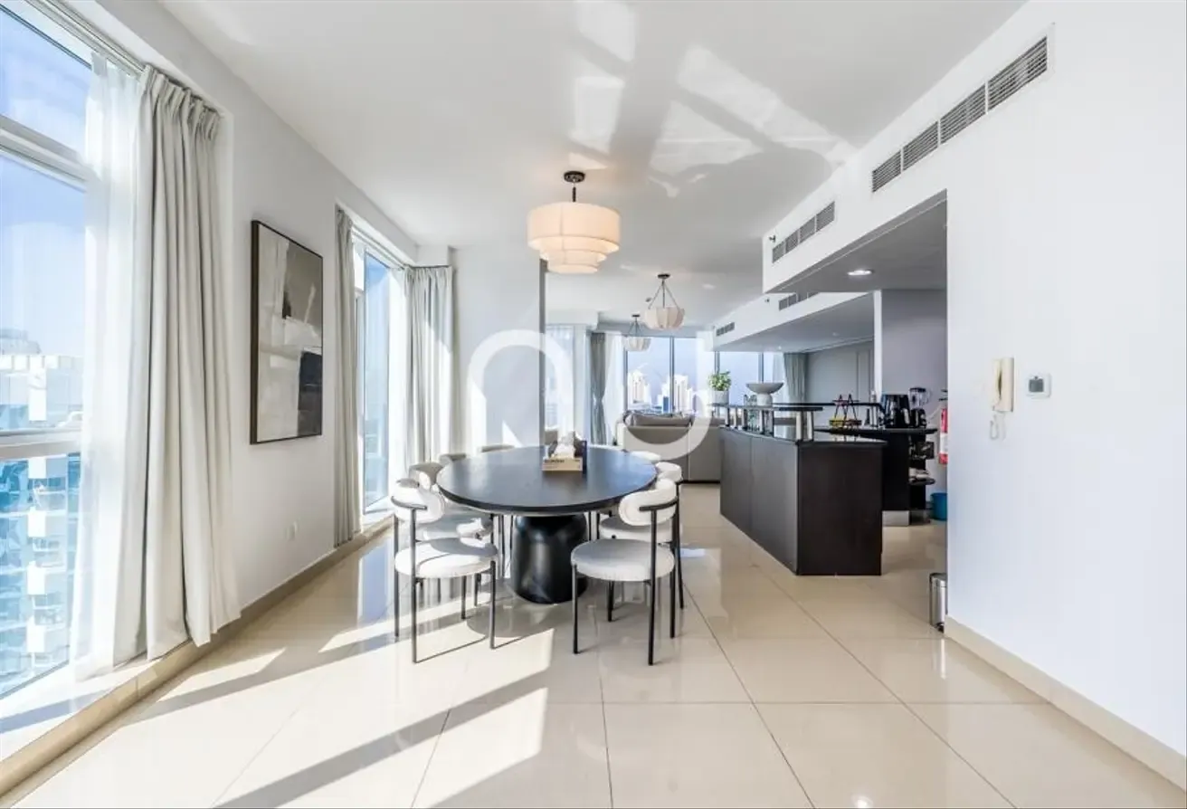 RARE 3 BEDROOM DUPLEX I PRIME  LOCATION I SPACIOUS