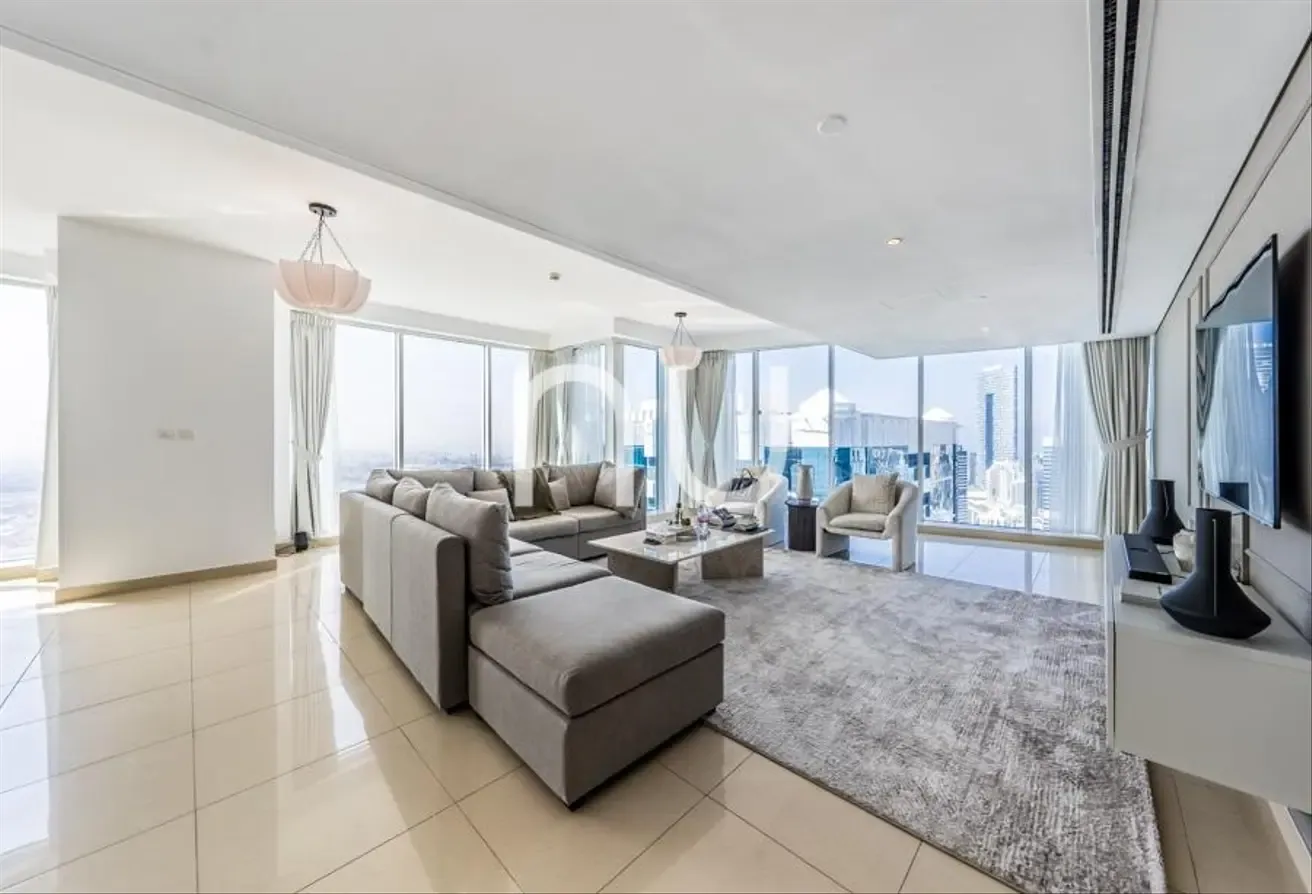 RARE 3 BEDROOM DUPLEX I PRIME  LOCATION I SPACIOUS