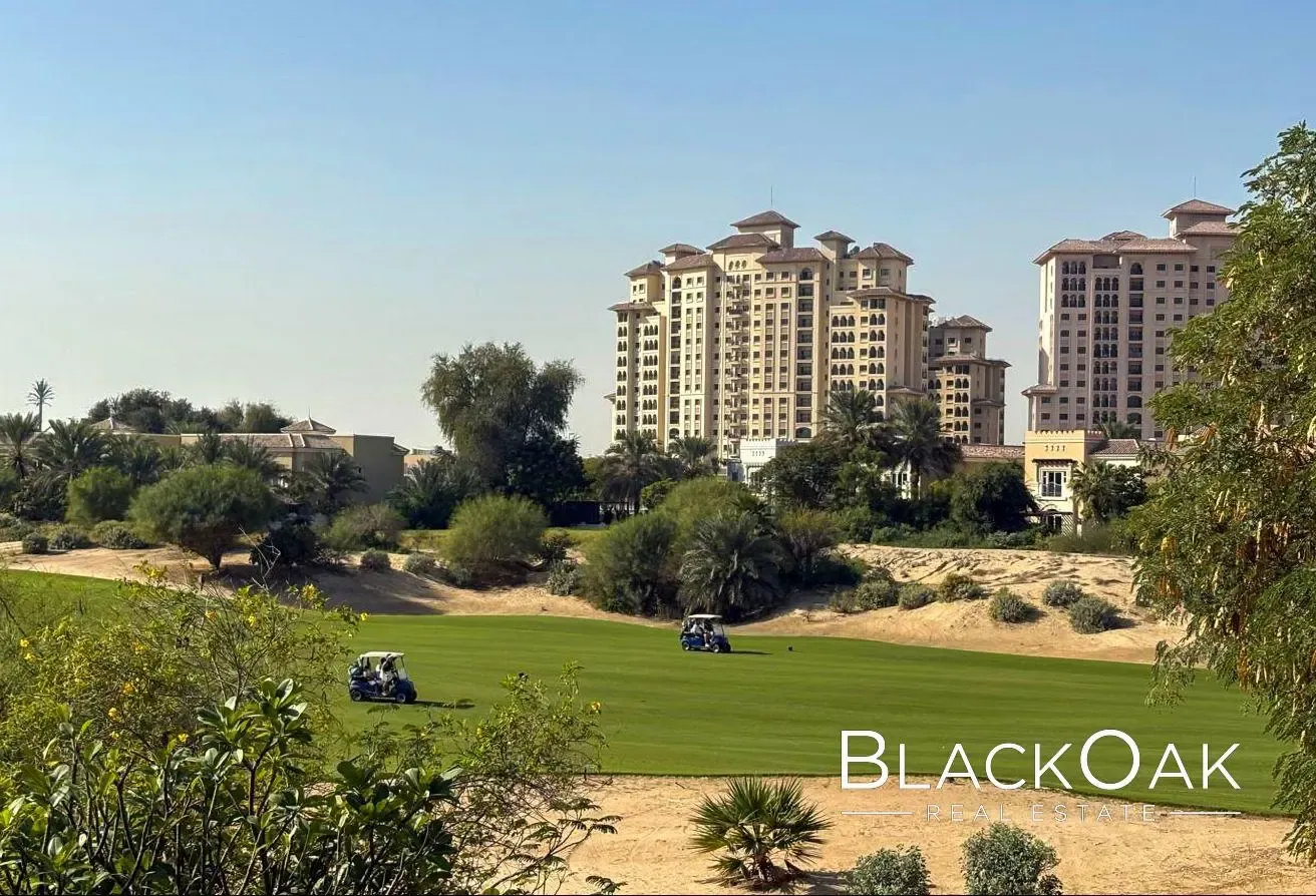 5-Bedroom Luxury Villa with Panoramic Golf Course