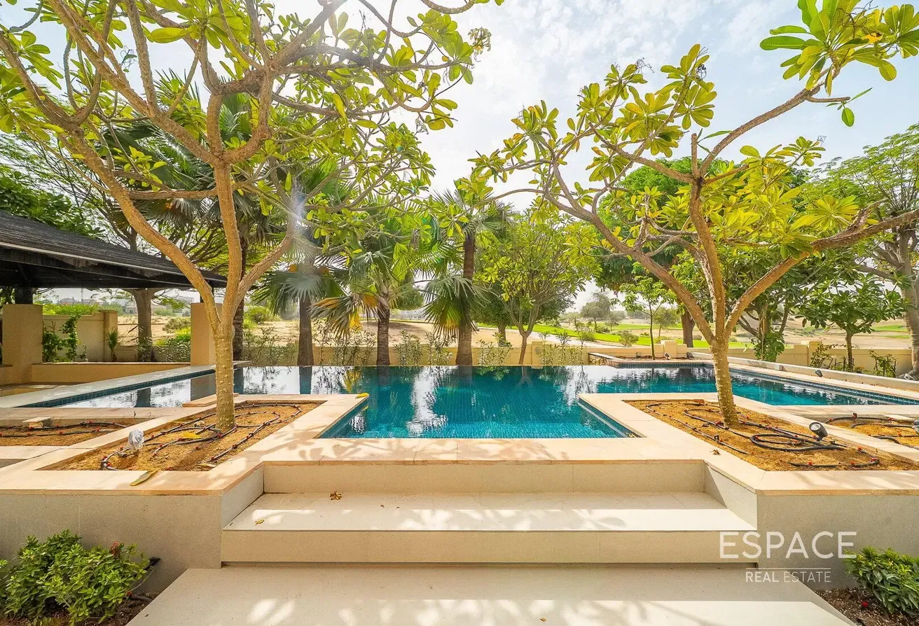 Upgraded | Full Golf Course View | Pool