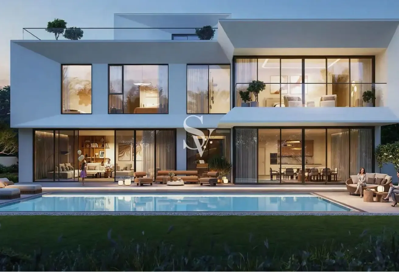 Waterfront Living l Luxury Finishes l High ROI