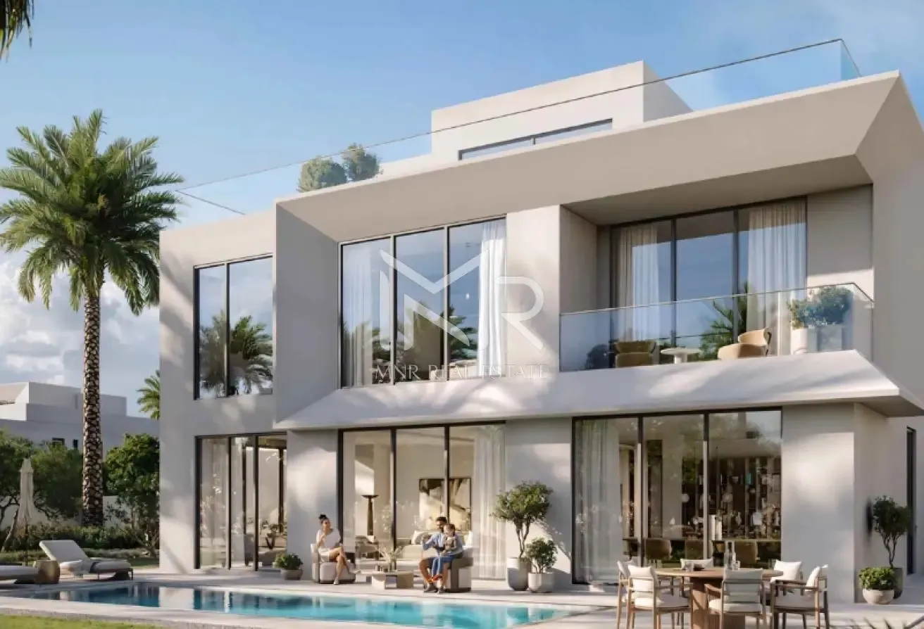14,639 Plot | 6 BED Water Facing | Luxury Villa