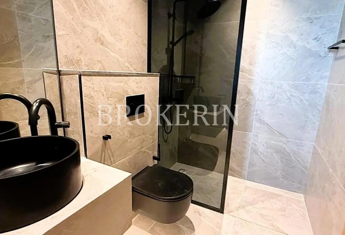 BEST OFFER AVAILABLE | NEW TOWER | GOOD INVESTMENT