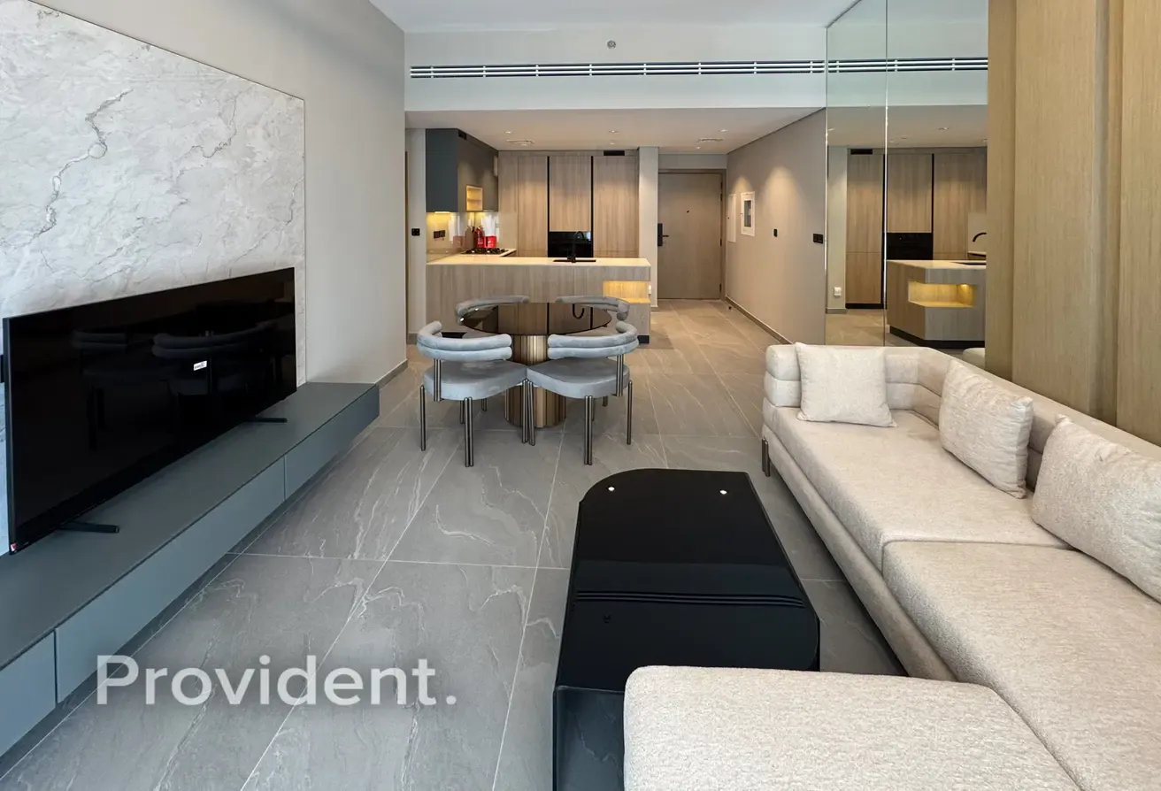 Furnished 2BR | Spacious | Brand New | Park Facing