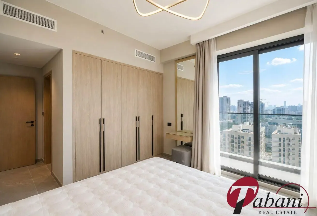 High Floor I Ready I Corner | Prescott Furnished
