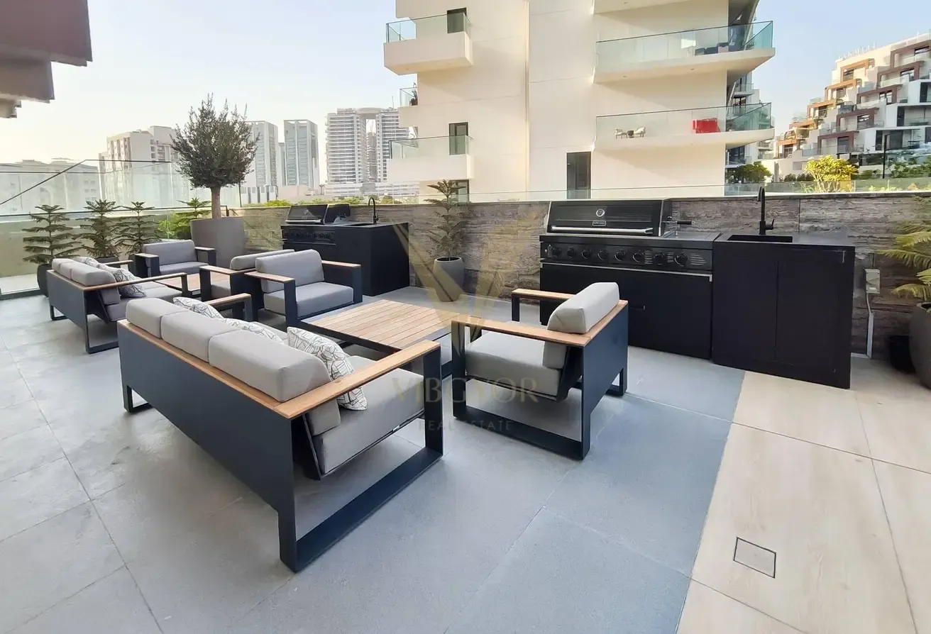 Top Floor | Pool View | Brand New