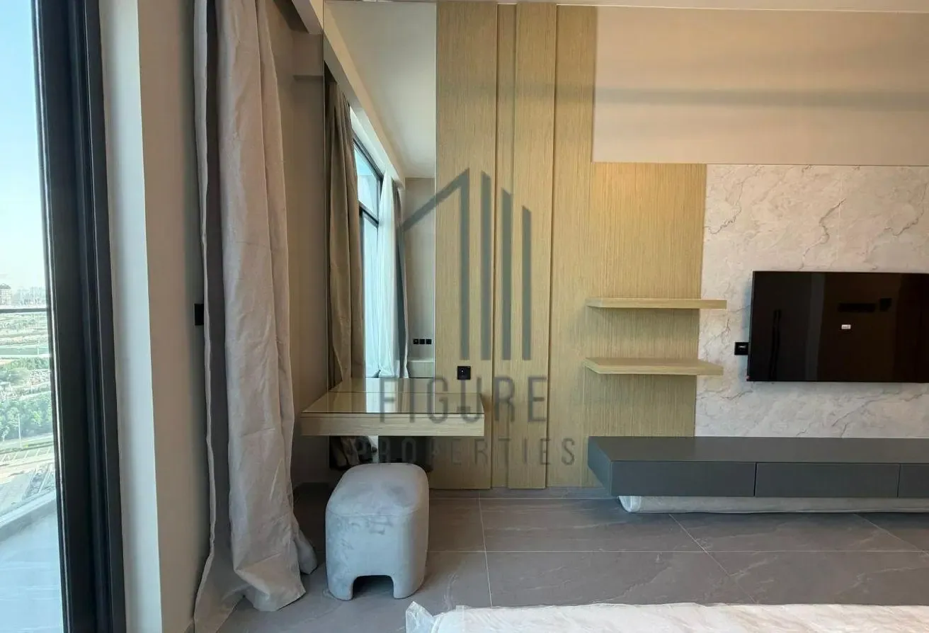 Bright & Spacious Studio,Great Investment,Ready