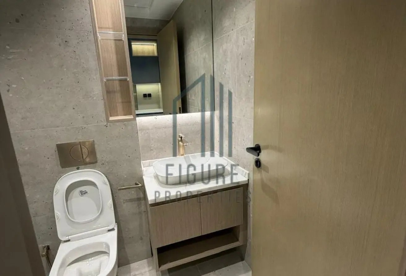 Bright & Spacious Studio,Great Investment,Ready