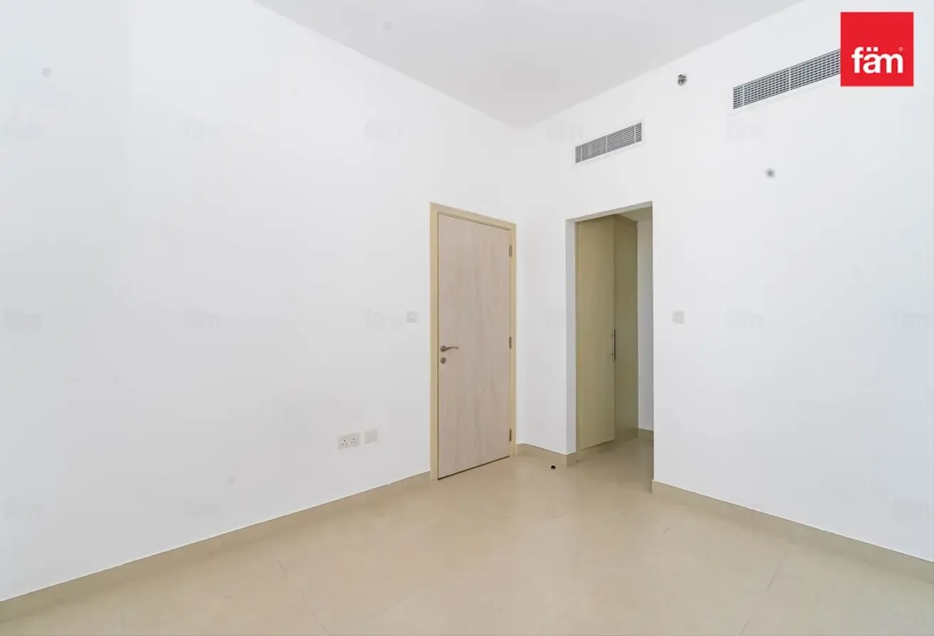 Rented | Low floor | Multiple options