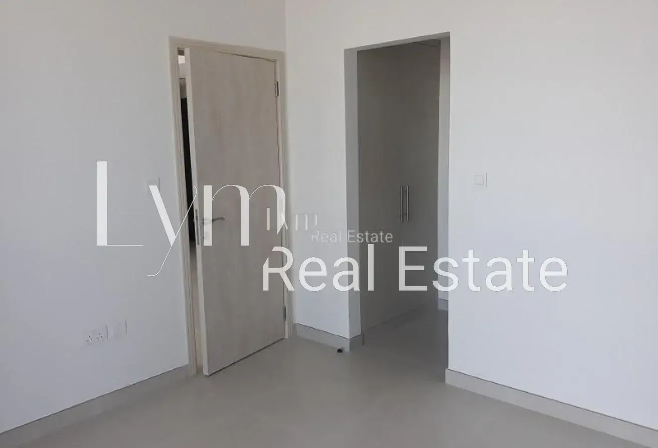 Spacious Home | One Bedroom | Afnan, Midtown