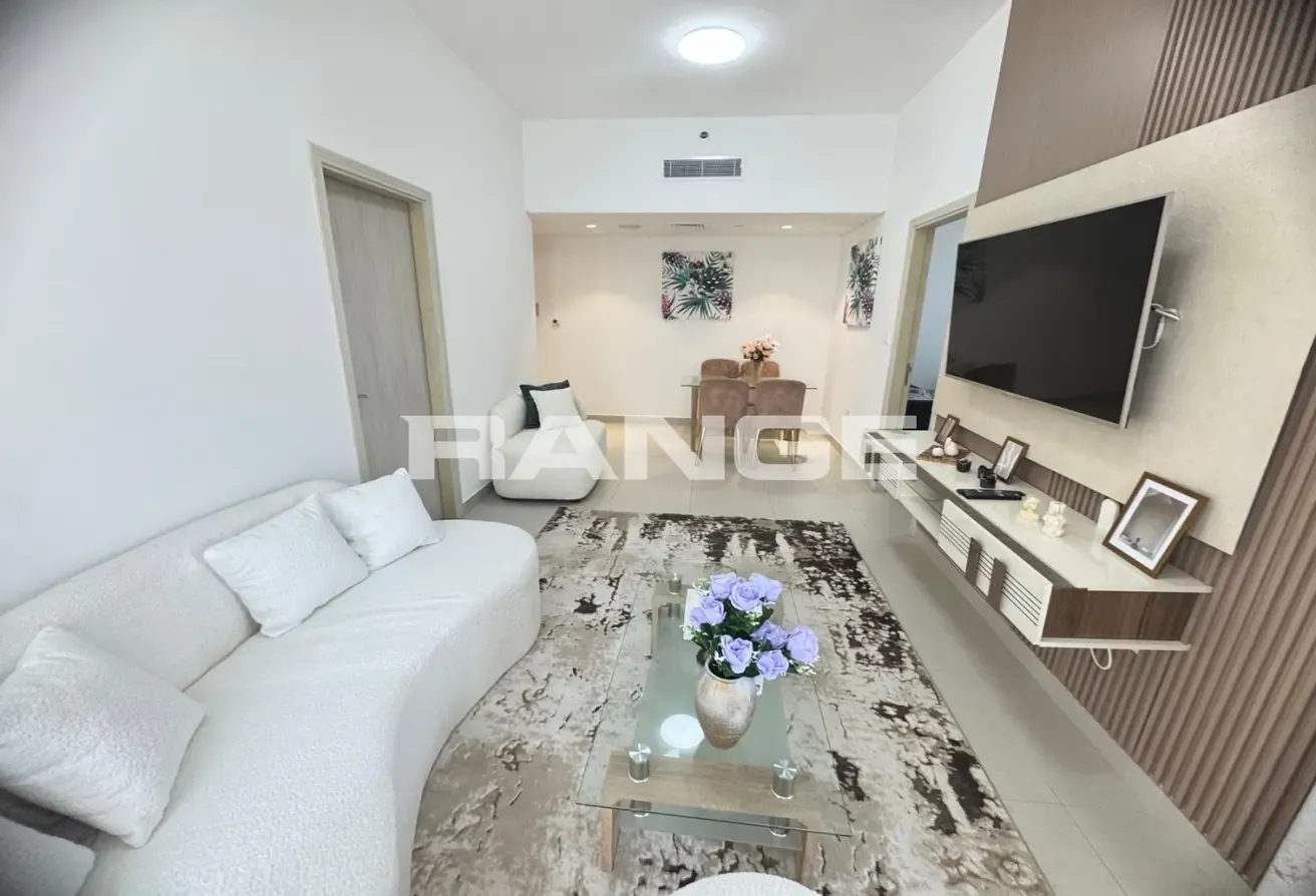 Fully Furnished | Bright Living | Vacant