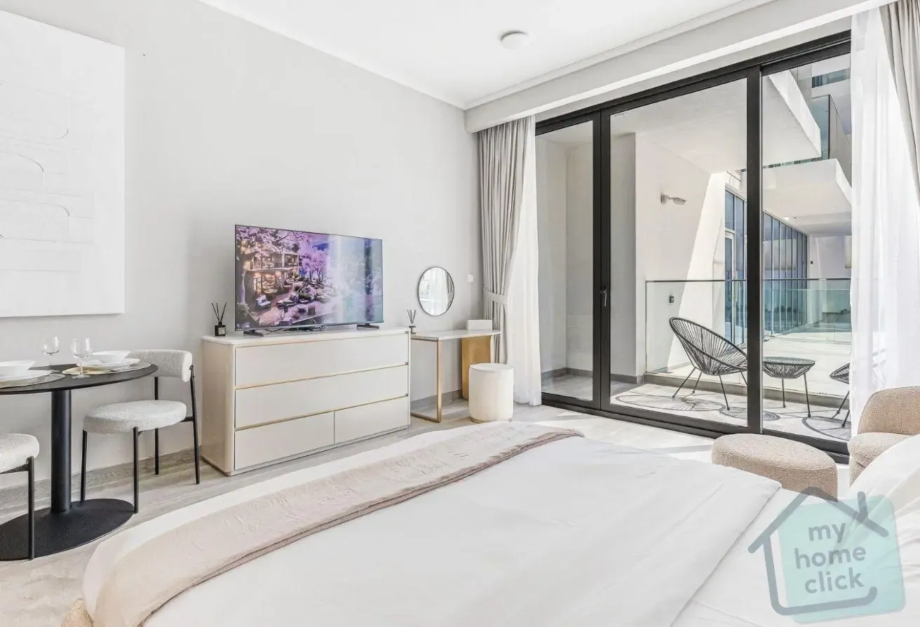 Ready | High ROI | Pool View| Close Circle Mall