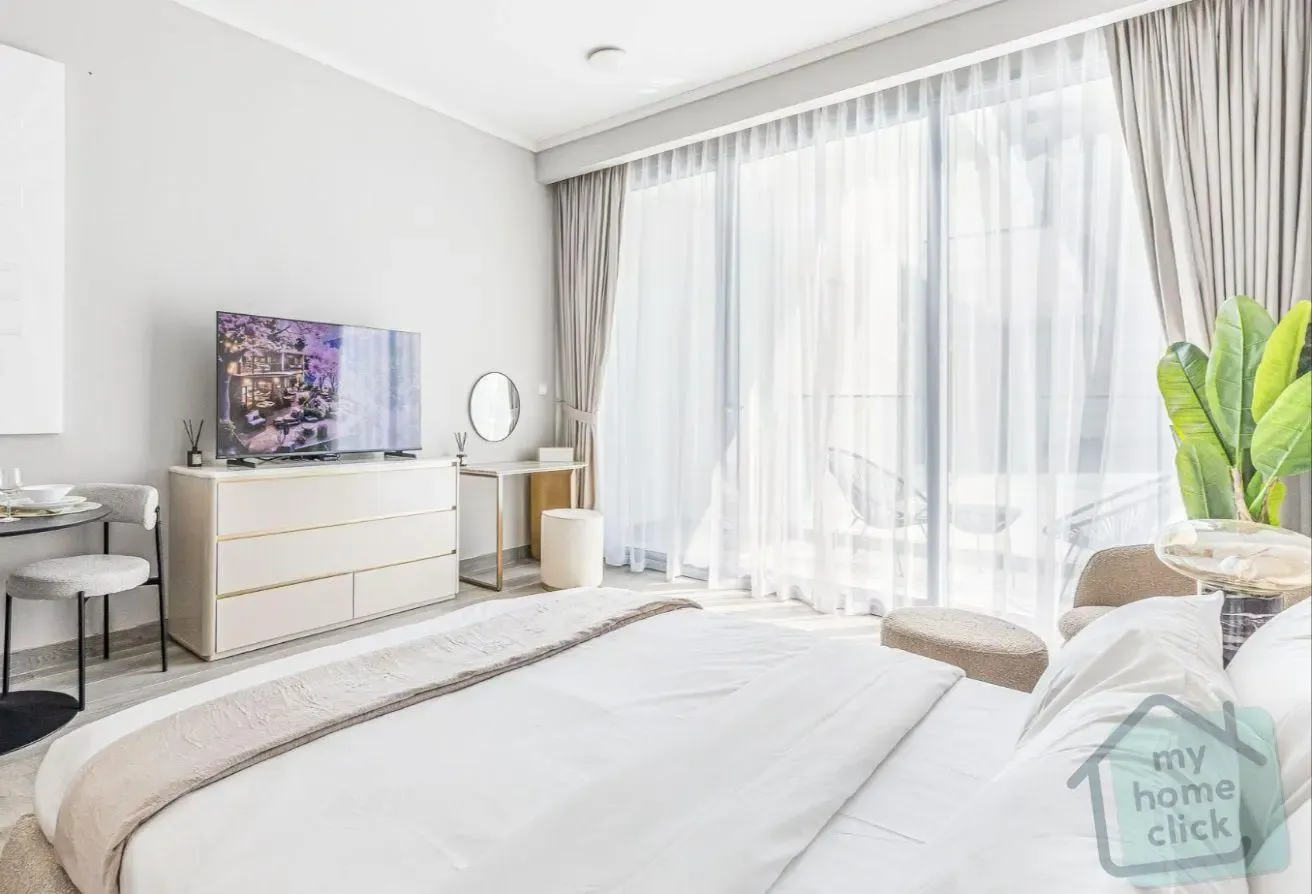 Ready | High ROI | Pool View| Close Circle Mall