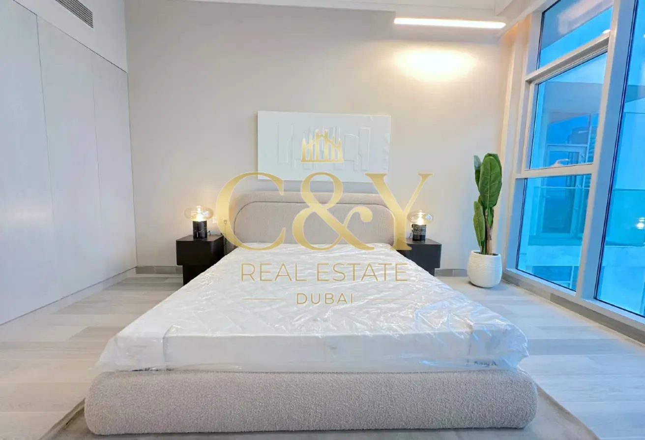 Investor Deal * Top Floor * Close to Circle Mall