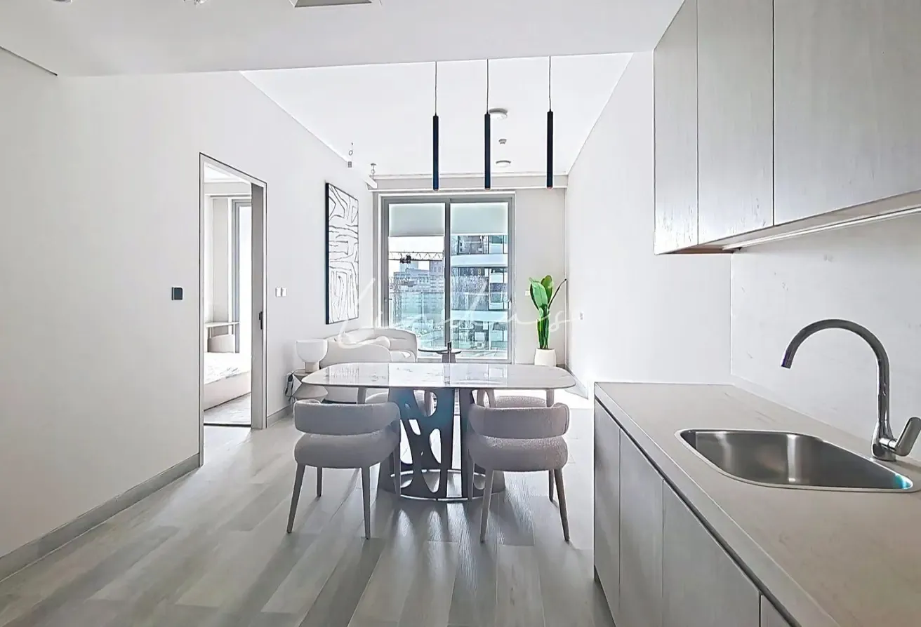 Turn-Key Furnished 1BR | High ROI | Walk to Mall
