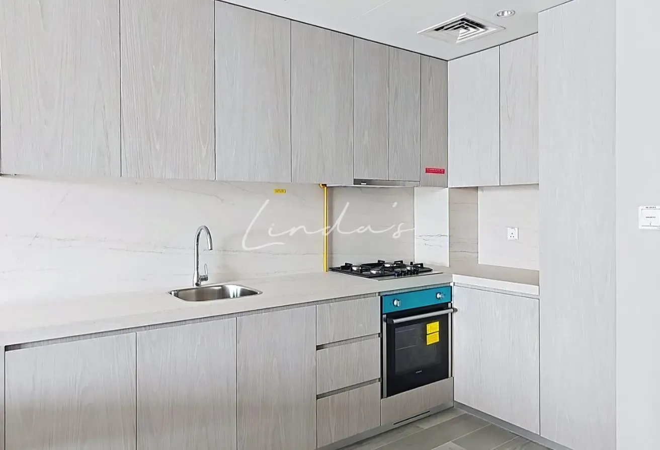 Turn-Key Furnished 1BR | High ROI | Walk to Mall