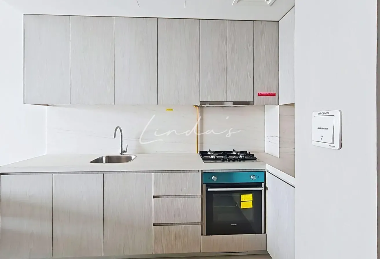 Turn-Key Furnished 1BR | High ROI | Walk to Mall