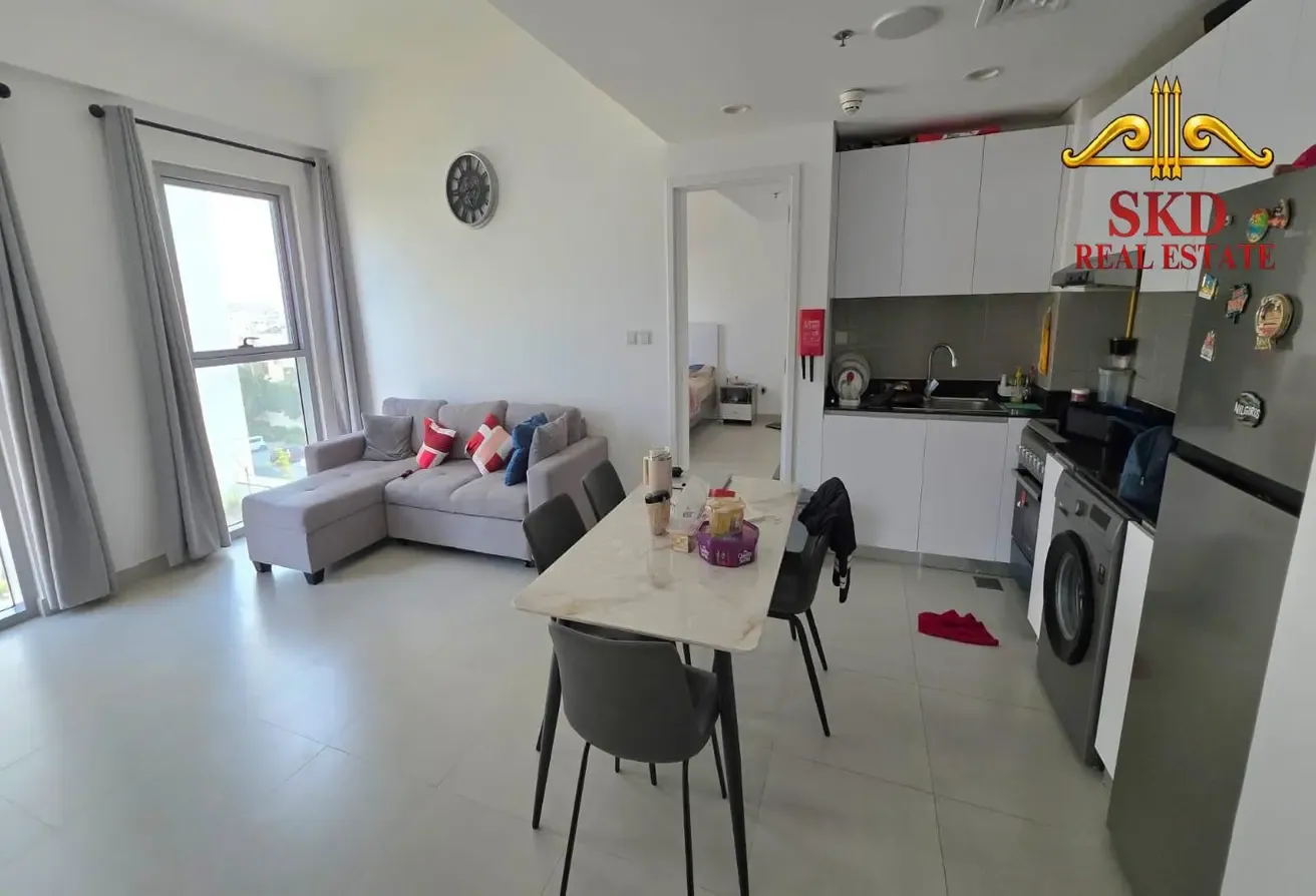 1BR | Community View | Prime Growing Up Location