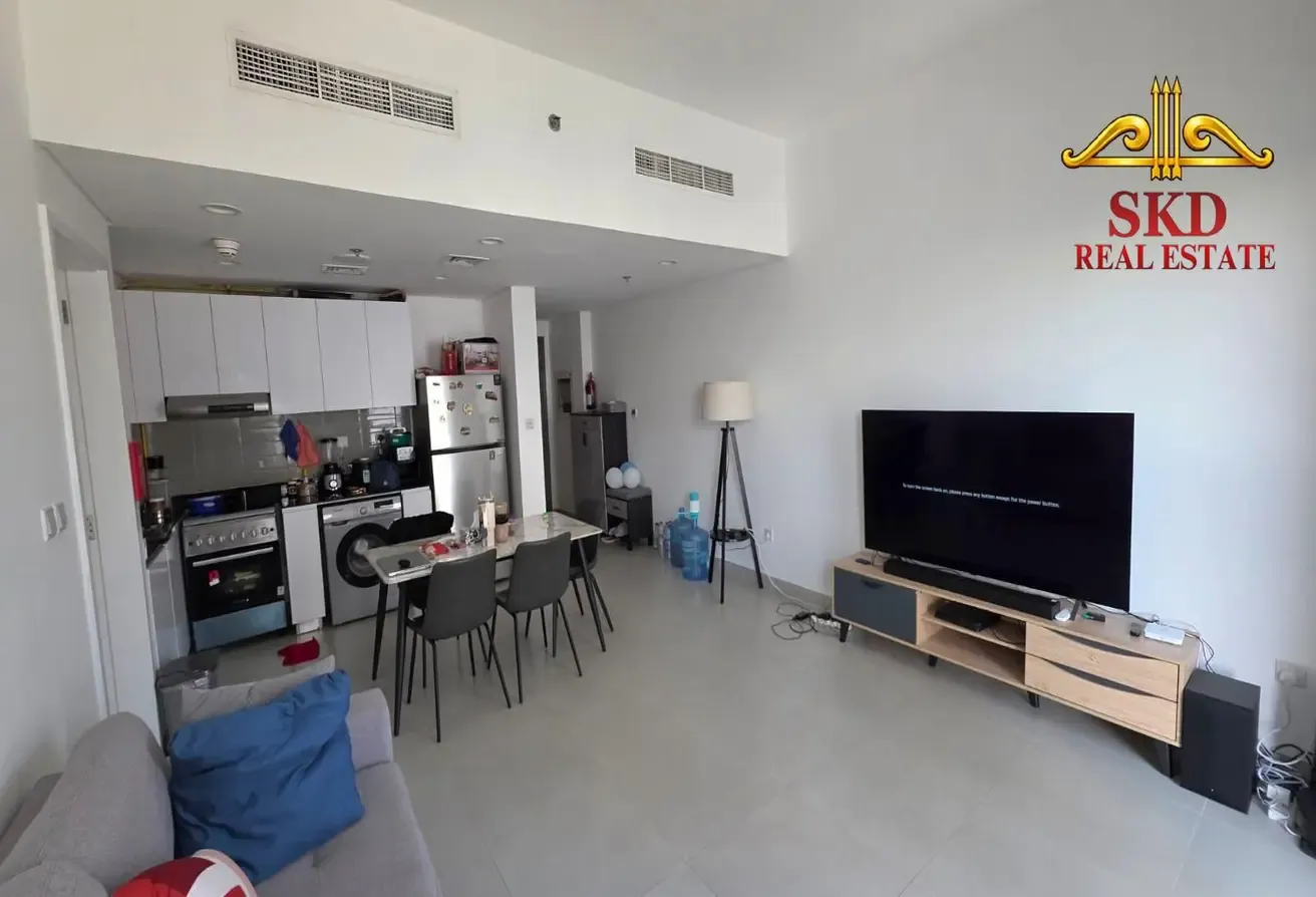 1BR | Community View | Prime Growing Up Location