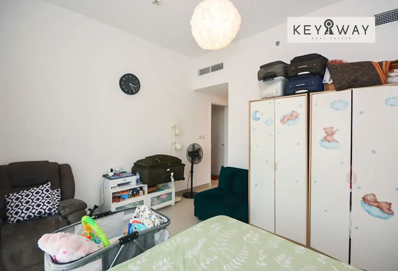 Well Maintain | 2-Bedroom Apartment | Vacant