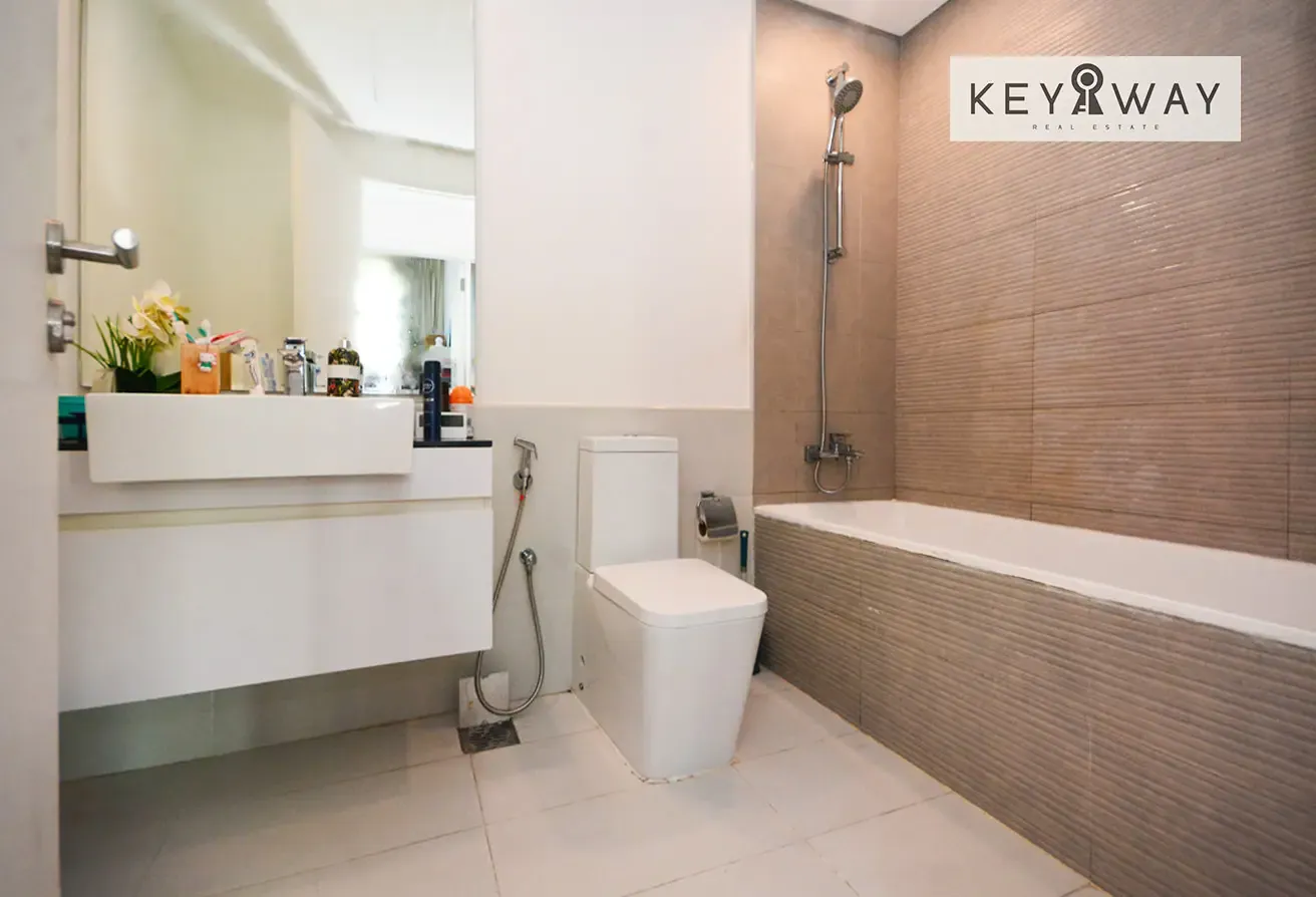 Well Maintain | 2-Bedroom Apartment | Vacant