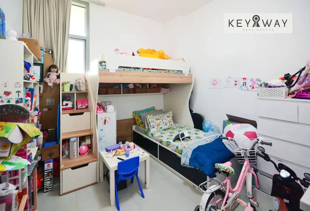 Well Maintain | 2-Bedroom Apartment | Vacant