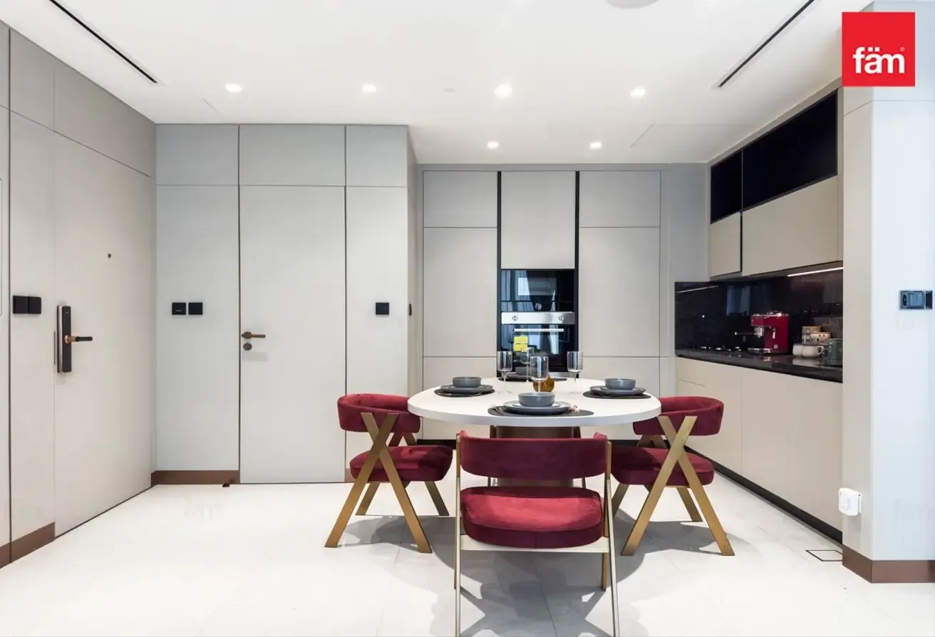 Modern Apartment With Spacious Layout