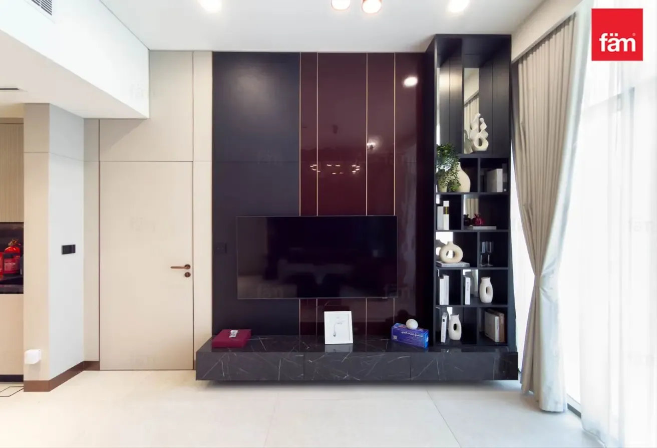 Modern Apartment With Spacious Layout