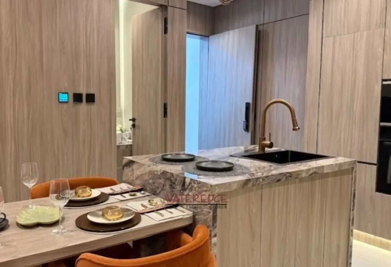 Furnished | Ready by Jan. | Next to Park and Metro