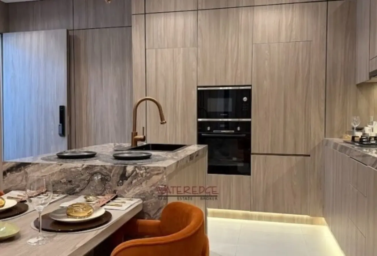 Furnished | Ready by Jan. | Next to Park and Metro