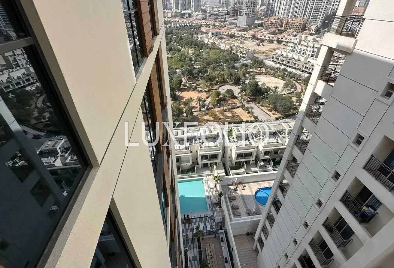 Open Layout | Park and Pool View | Ellington
