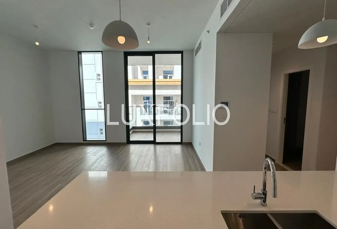Open Layout | Park and Pool View | Ellington