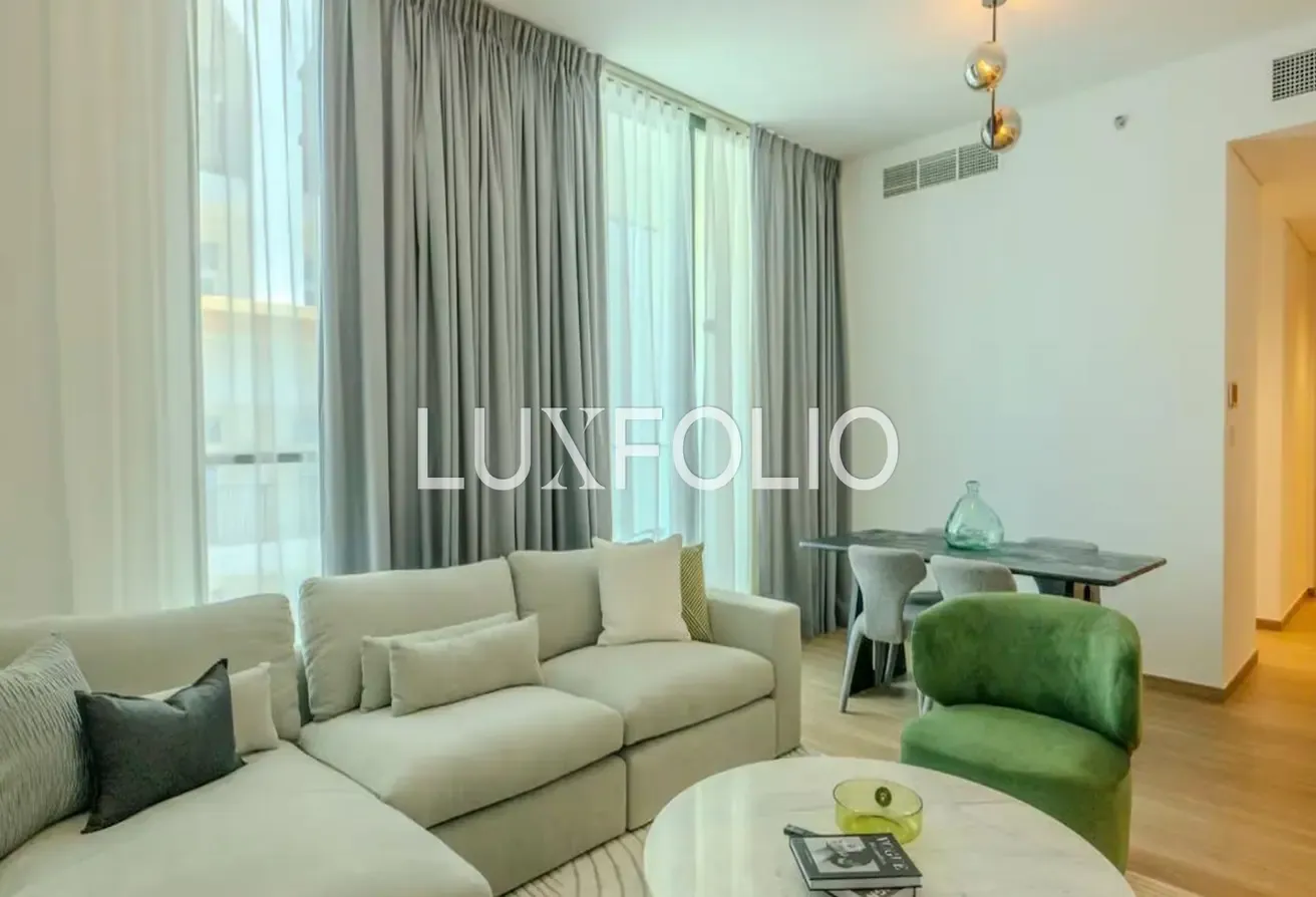Open Layout | Park and Pool View | Ellington