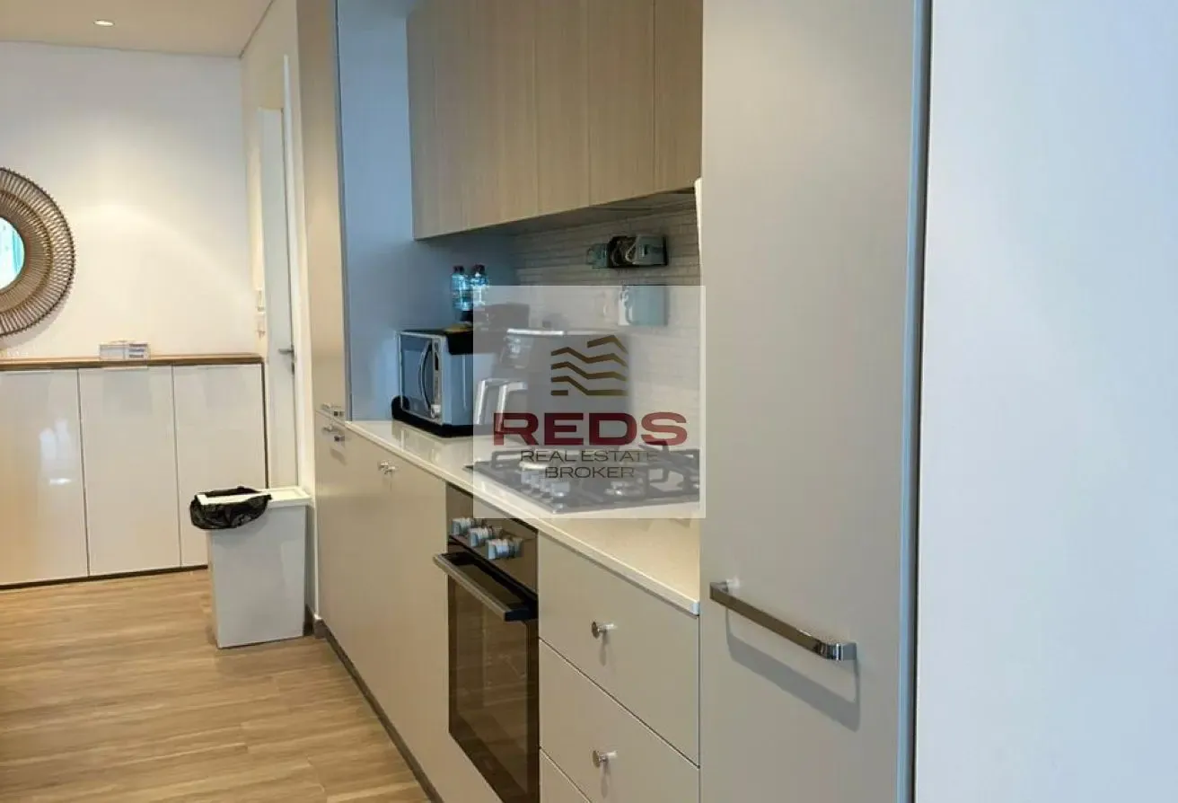 Investor Best Deal! Large Layout! Fully Furnished