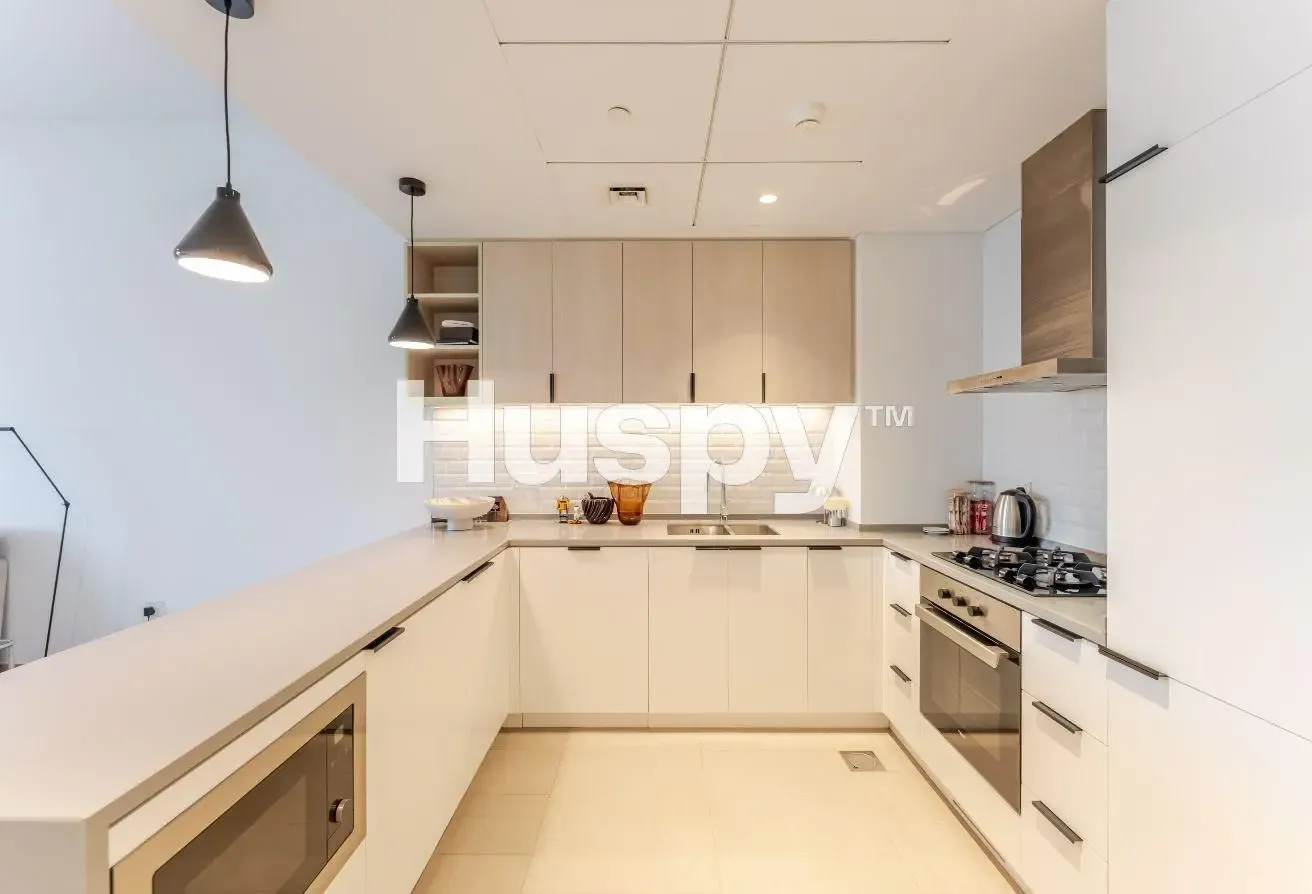 Vacant | Large Layout | Close to Amenities
