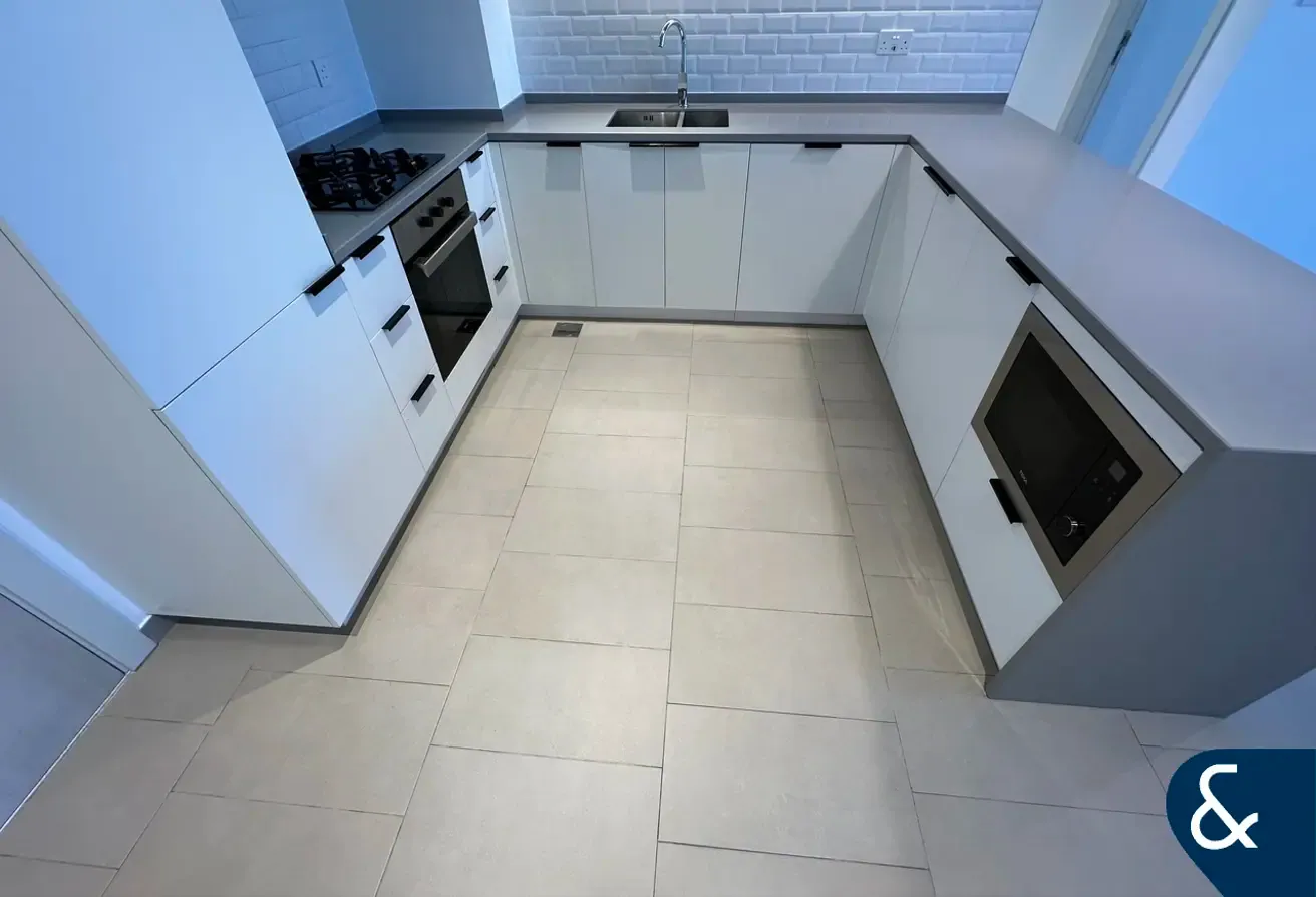 LARGE ONE BEDROOM | ELLINGTON | CALL TO VIEW
