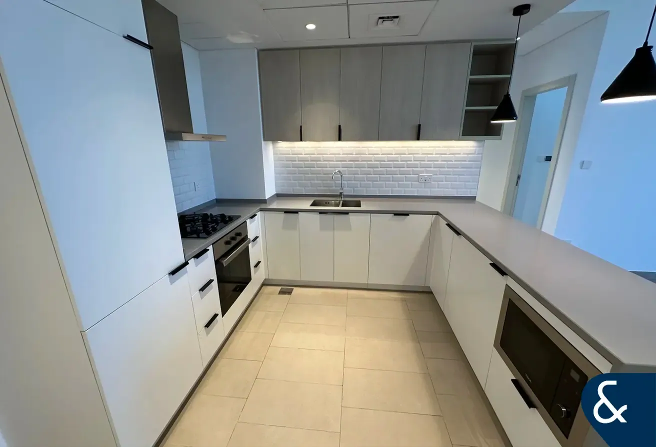 LARGE ONE BEDROOM | ELLINGTON | CALL TO VIEW